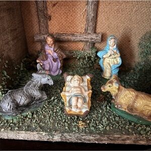 Handcrafted Nativity Scene with Stable and Figurines Made in Italy